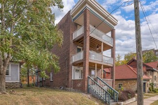3439 Charlotte St, Kansas City, MO 64109