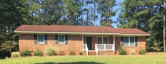 1449 Cherokee Ln, Elba, AL 36323