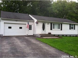 203 Hills St, Chittenango, NY 13037