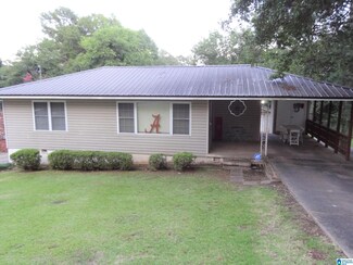 1209 27th Ave N, Bessemer, AL 35023