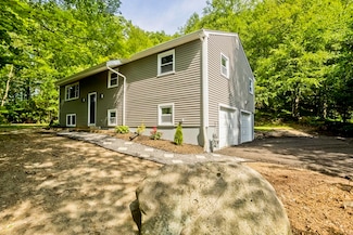24 Old Jarvis Ave, Holyoke, MA 01040