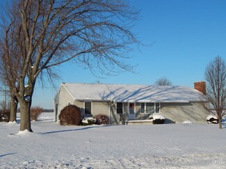 8974 S Warren Rd, Warren, IN 46792