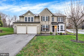 735 Clydesdale Dr, York, PA 17402