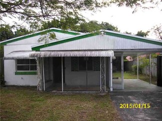 1382 NE 180th St, North Miami Beach, FL 33162