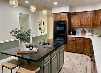 44 Sandwick Dr, Bella Vista, AR 72715