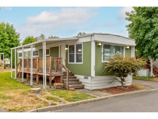 4400 SE Roethe Rd Unit 22, Portland, OR 97267