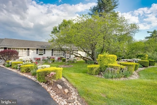 2066 Old York Rd, Burlington, NJ 08016