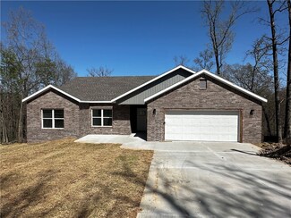 28 Rupert Ln, Bella Vista, AR 72715