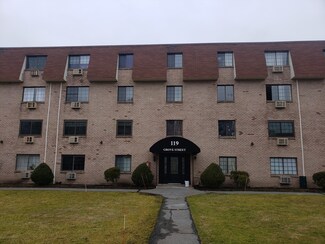 119 Grove St Unit 220, Rockland, MA 02370