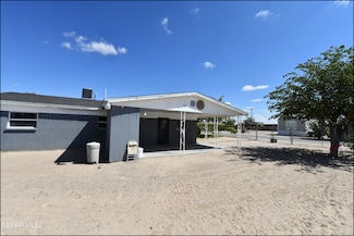 1399 Brisa St, Fabens, TX 79838