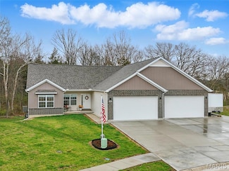 19011 Pinckney Manor Ct, Warrenton, MO 63383