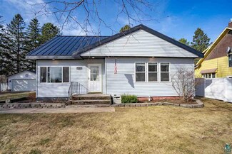8725 Lawn St, Duluth, MN 55810