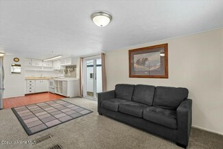 2689 N Spokane St, Post Falls, ID 83854