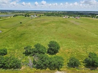 8635 Freeman Rd, Sanger, TX 76266