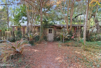 232 Citizen St, Bay Saint Louis, MS 39520