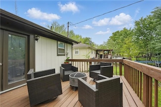 504 S Washington St, Spring Hill, KS 66083