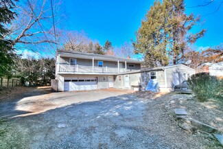 489 Main St, Westport, CT 06880