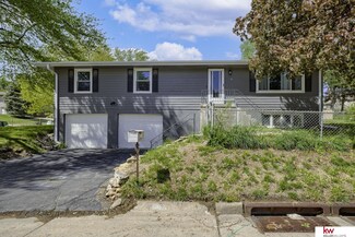 4860 C St, Omaha, NE 68106