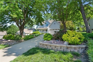 1601 SW Rock Creek Dr, Blue Springs, MO 64015