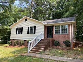 577 Starcliff Cir, Lancaster, SC 29720