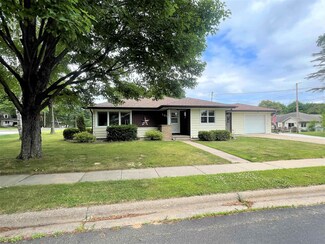 103 Laut St, Rothschild, WI 54474
