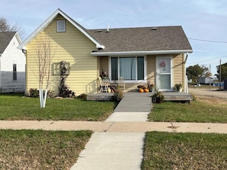 6 4th Ave E, Mobridge, SD 57601