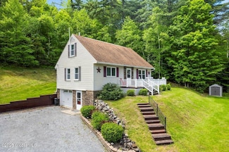 113 New Vermont Rd, Bolton Landing, NY 12814