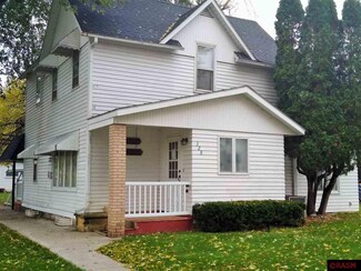 328 2nd Ave NE, Sleepy Eye, MN 56085