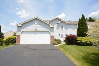 1439 Lexington Dr, Lawrence, PA 15055