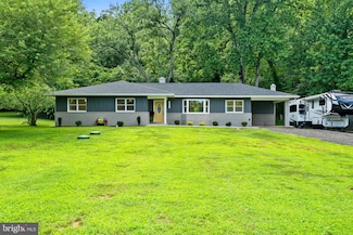 26005 Jones Wharf Rd, Hollywood, MD 20636