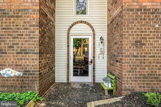 13 Kings Ct, Hatboro, PA 19040