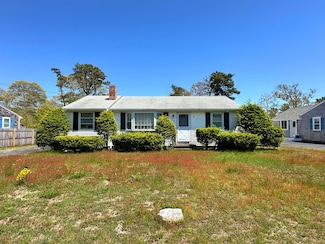 16 Cornell Dr, Dennis Port, MA 02639