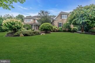 112 Silo Ave, Manahawkin, NJ 08050