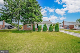 108 E Franklin Ave, Beverly, NJ 08010