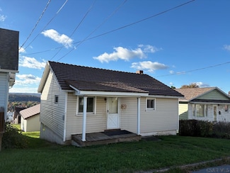 810 Grant St, Portage, PA 15946