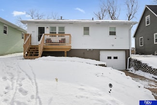 5821 N St, Omaha, NE 68117