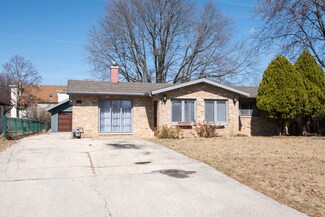 1418 Sequoia Ln, Darien, IL 60561