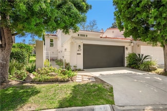 417 Vista Suerte, Newport Beach, CA 92660