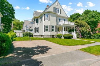 15 Vassar St, Worcester, MA 01602