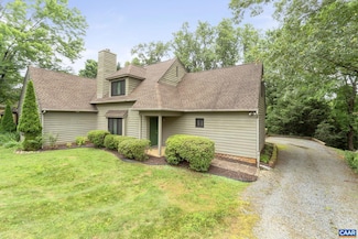1043 Amber Ridge Rd, Charlottesville, VA 22901