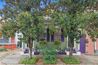 915 Spain St, New Orleans, LA 70117