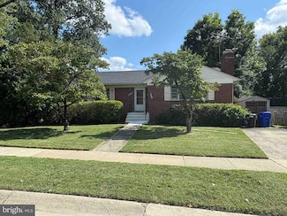 9702 Singleton Dr, Bethesda, MD 20817