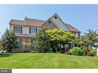459 Silver Leaf Cir, Trappe, PA 19426