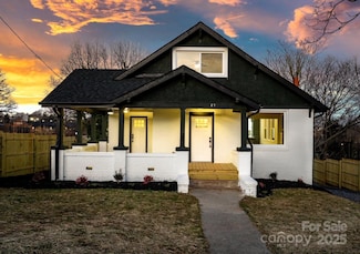 49 8th St SE, Hickory, NC 28602