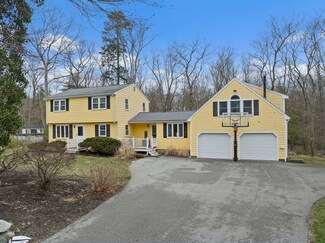 53 Vine St, Hanover, MA 02339