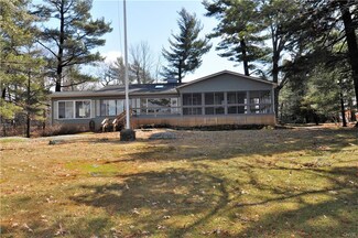 5 Anthony St Extension, Alexandria Bay, NY 13607