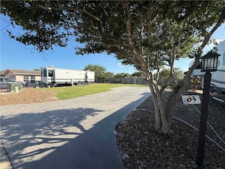 63 Augusta Cir, Aransas Pass, TX 78336