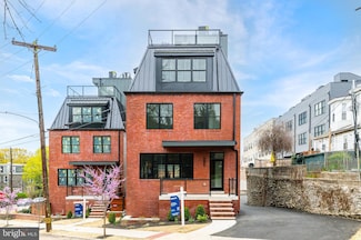 112 Righter St, Philadelphia, PA 19128