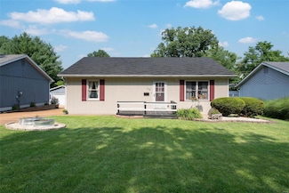 1518 Bryant Ave, Edwardsville, IL 62025