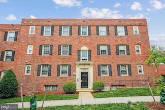 2015 37th St SE Unit 301, Washington, DC 20020
